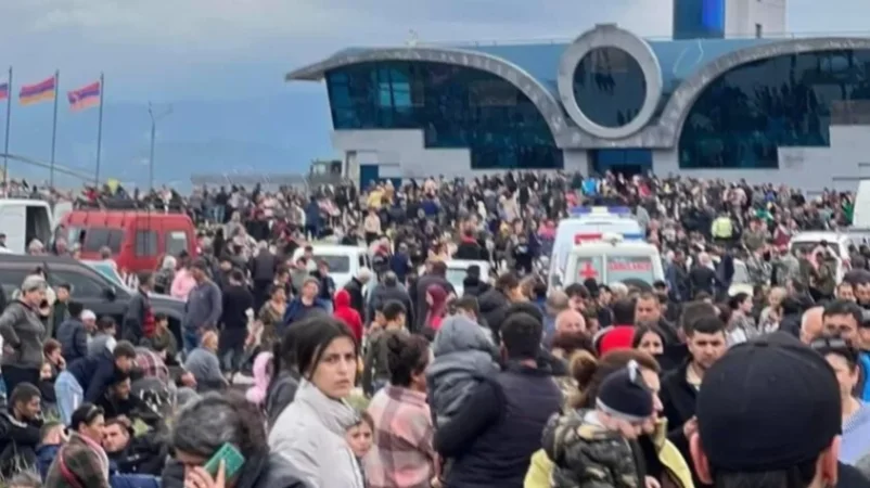 «Քննարկվում են տարբեր սցենարներ, այդ թվում՝ արցախցիներին Հայաստանում տեղավորելու հարցը». ՄՔԾ