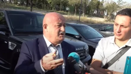 Ձեր նման ոչնչությունների ասելով ես հրաժարական չեմ տալու. փոխեք իշխանությունը. Հովիկ Աղազարյան