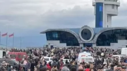 «Մարդիկ վախեցած են, համաձայն են մտնել բազա, անգամ ասֆալտին պառկել». արցախցի