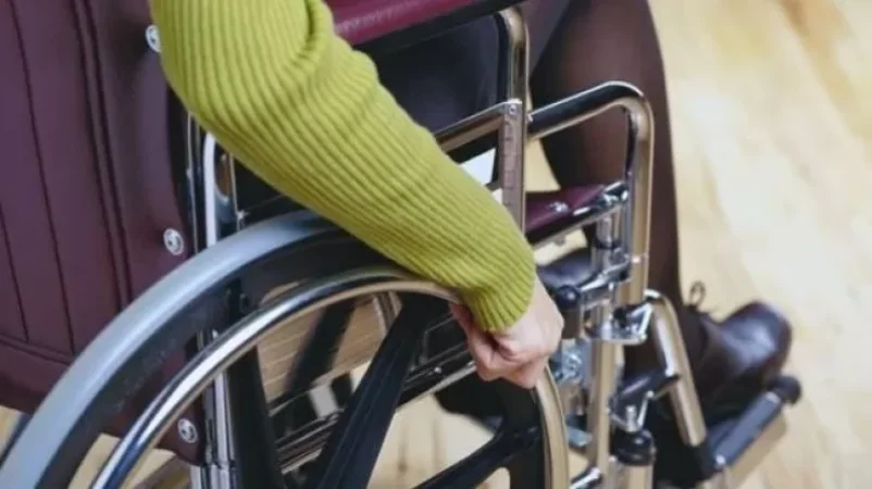 Ստեփանակերտում մնացել է հենաշարժողական խնդիր ունեցող 15 անձ. շտապօգնության մեքենաներն արդեն այնտեղ են