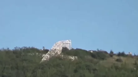 ՏԵՍԱՆՅՈՒԹ. Թշնամին հեռացրել է Դաշուշեն գյուղի խաչը