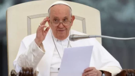 Կրկնում եմ Ադրբեջանի և Հայաստանի միջև երկխոսության իմ հորդորը. Հռոմի պապ