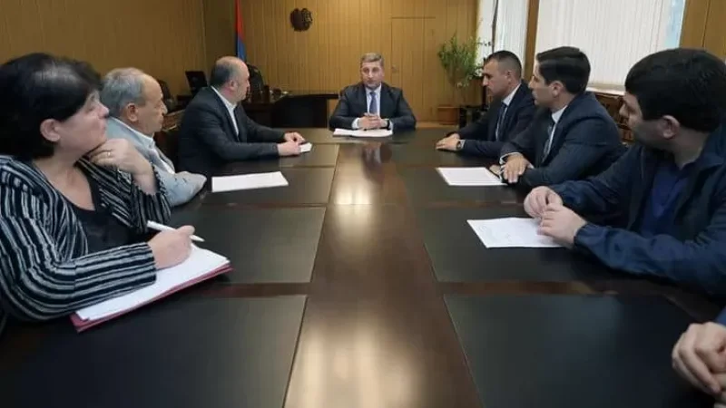 «Բռնի տեղահանված մեծ թվով քաղաքացիներ տեղավորվել են Արարատի մարզում»․ Գնել Սանոսյան