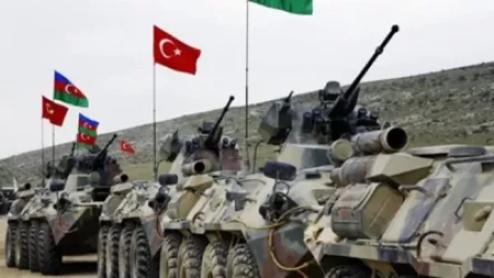 Թուրքիան Ադրբեջանին սովորեցնում է կռվել. ինչպես է փոխվել ուժերի դասավորությունը Ղարաբաղում. Газеты.Ru