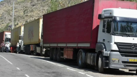 Իրանը Հայաստանի և Ռուսաստանի հետ առևտրային գործարքներում կանցնի ազգային արժույթով հաշվարկների