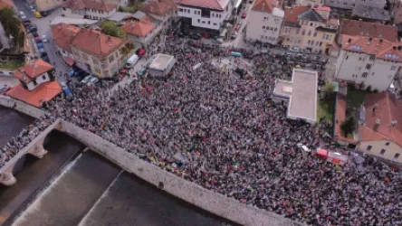 ՏԵՍԱՆՅՈՒԹ. Բազմահազարանոց պաղեստինամետ ցույցեր Նյու Յորքում և Բոսնիա և Հերցեգովինայում