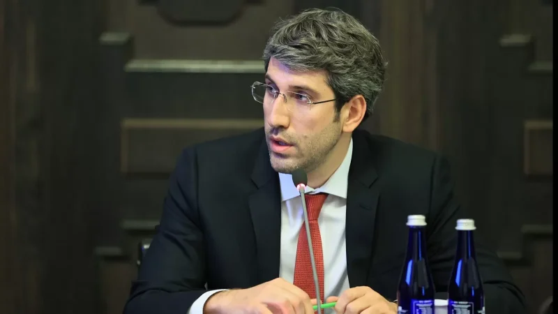 Վերևից ինչ-որ հանձնարարական չկա. Մինասյանը` «Արցախ» բառը կիրառելու մասին