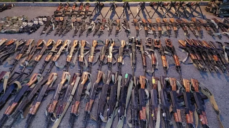 Հորդորում ենք արցախցիներին հանձնել զենքերը. ոստիկանություն