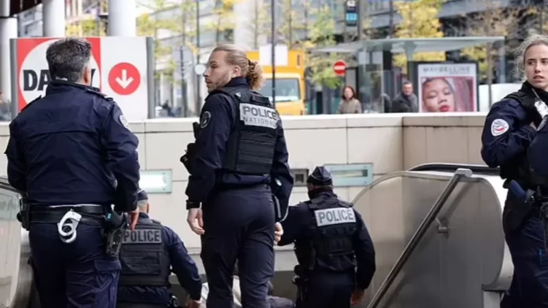 Փարիզի մետրոյի կայարանում ոստիկանները կրակել են չադրայով կնոջ վրա