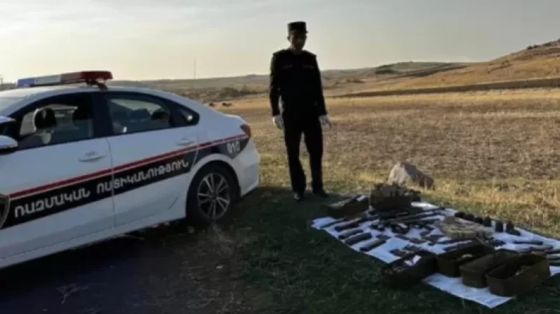 Քաղաքացին զենք-զինամթերք է թողել ավտոճանապարհի աջակողմյան հատվածում