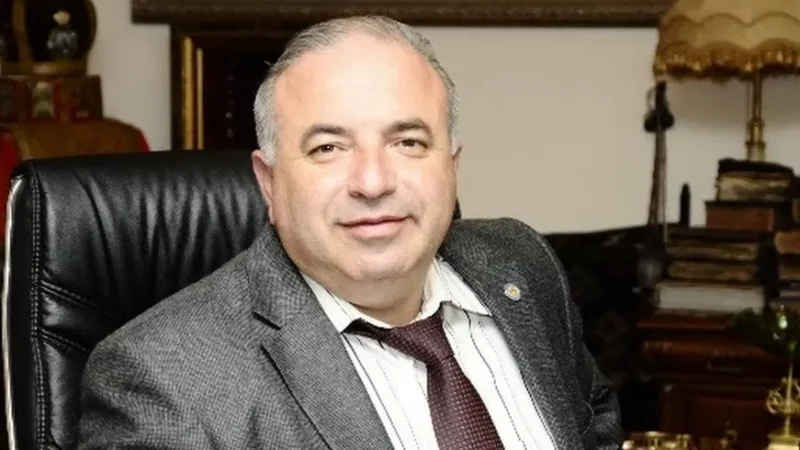 Ինչու է կալանավորվել նախկին պատգամավոր Արագած Ախոյանը