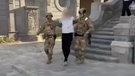 ՏԵՍԱՆՅՈՒԹ․ Ինչպես են իրենց առանձնատնից բերման ենթարկում Սուրիկ Խաչատրյանի որդուն