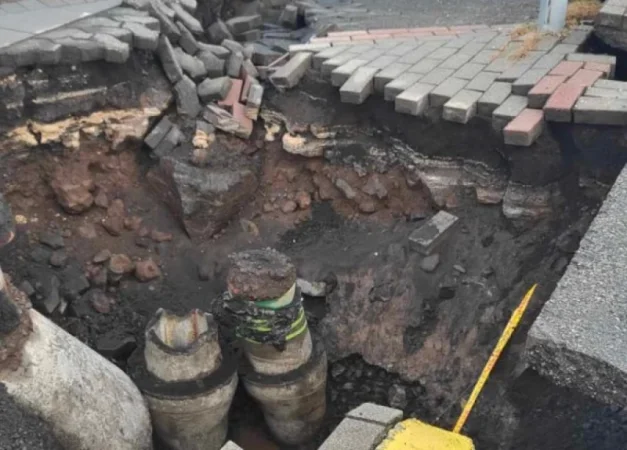 ԼՈՒՍԱՆԿԱՐՆԵՐ. Իսլանդիայում երկրաշարժերի հետևանքով գետնի վրա խորը ճաքեր են առաջացել