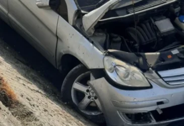 Ավտոմեքենան ընկել է Հրազդան գետի ներքին ջրանցքը. կա տուժած