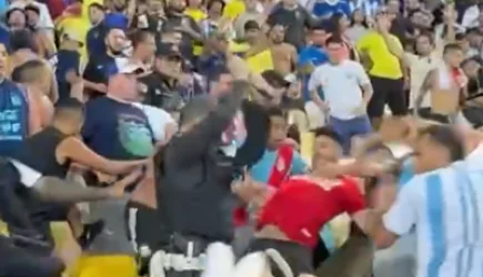 ՏԵՍԱՆՅՈՒԹ․ Բրազիլիա- Արգենտինա ֆուտբոլային հանդիպմանը ոստիկանները մահակներով ծեծել են երկրպագուներին