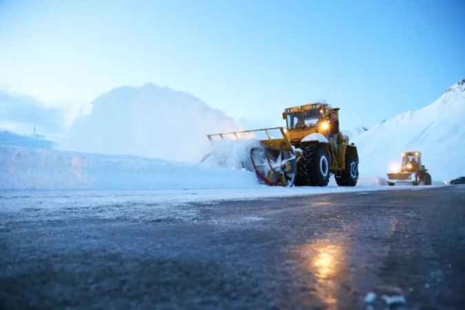 Մցխեթա-Ստեփանծմինդա-Լարս ավտոճանապարհի Գուդաուրի-Կոբի հատվածում երթևեկությունը երկկողմանի վերականգնվել է