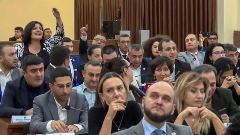 Քաղաքապետարանի միջադեպի գործով հարցաքննությունների տեղատարափ է սպասվում. «Ժողովուրդ»