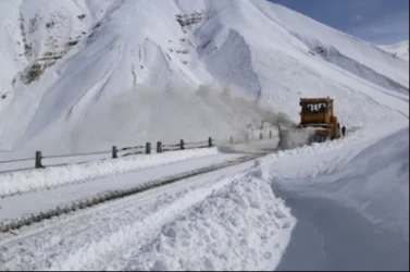 ՏԵՍԱՆՅՈՒԹ. Ինչ իրավիճակ է Մցխեթա-Ստեփանծմինդա-Լարս ավտոճանապարհին