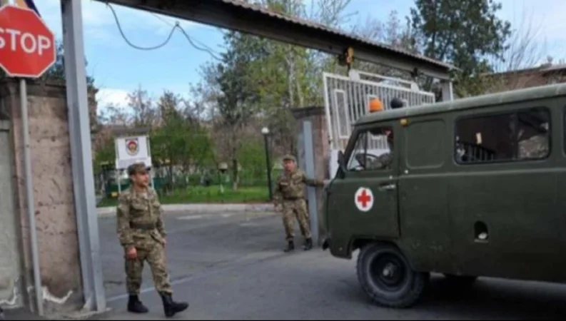 Նոր մանրամասներ` Երևանի կայազորային հոսպիտալի պետի ու ևս 13 անձի կաշառք ստանալու վերաբերյալ գործից