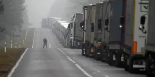 995 բեռնատարների հերթ Ուկրաինայի և Սլովակիայի սահմանին