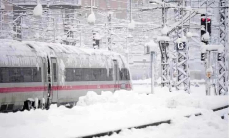 Բավարիայում ձյան առատ տեղումների պատճառով տրանսպորտային կոլապս է