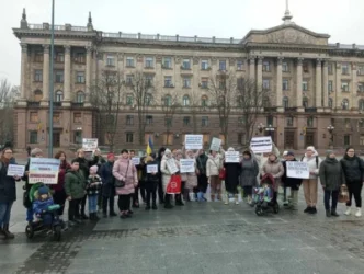 ՏԵՍԱՆՅՈՒԹ. Ուկրաինայի տարբեր քաղաքներում անցկացվում են զորացրման աջակցության ցույցեր