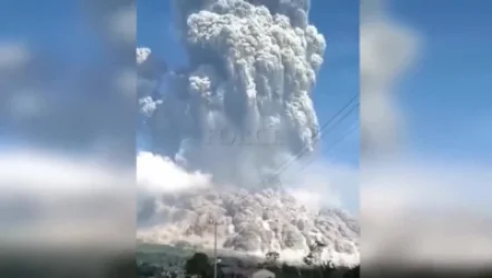 ՏԵՍԱՆՅՈՒԹ. Ինդոնեզիայի Մերապի լեռը ժայթքել է