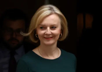 Լիզ Թրասը կներկայացնի օրինագիծ, որն արգելում է «կենսաբանական տղամարդկանց մուտքը միասեռականների տարածքներ»