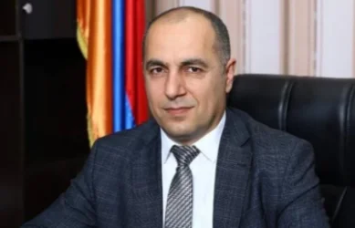 Ալավերդու ավագանին անվստահություն հայտնեց Արկադի Թամազյանին