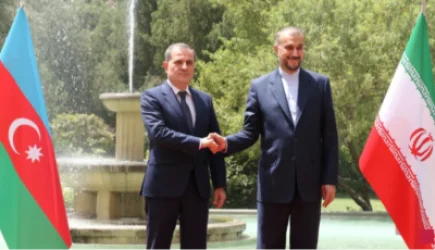 «Հայաստանին զինելու ջանքերը սպառնալիք են տարածաշրջանի խաղաղությանը». Բայրամովը՝ Իրանի ԱԳ նախարարին