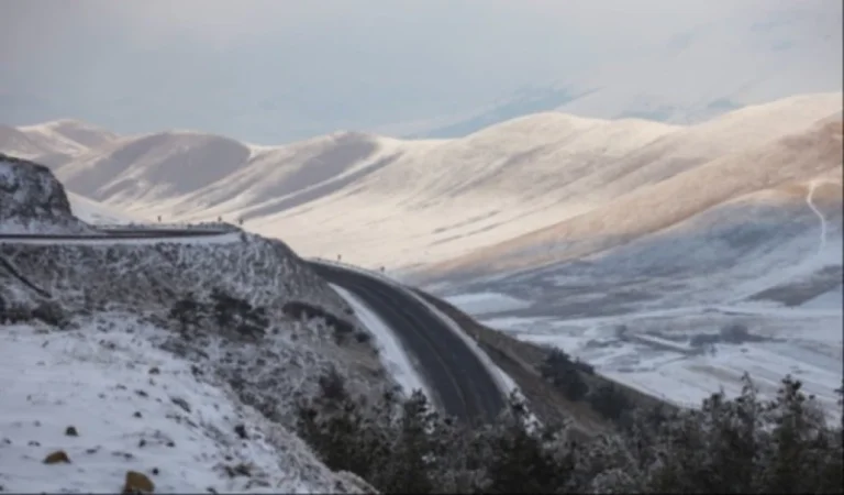 Սարավանի, Մեղրիի և Վարդենյաց լեռնանցքներում ձյուն է տեղում. ավտոճանապարհները ՀՀ-ում