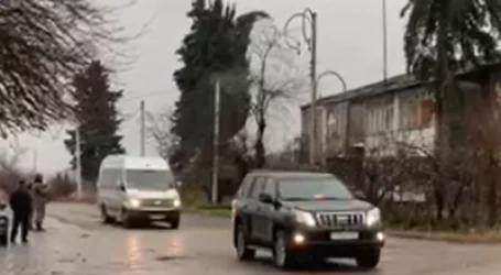 ՏԵՍԱՆՅՈՒԹ․ Հայ գերիներին տեղափոխող միկրոավտոբուսները շարժվեցին դեպի Երևան