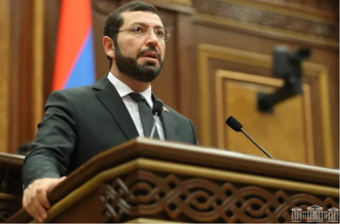 ՔՊ-ական պատգամավորը մտադիր է օրենքով բարձրացնել ամուսնության տարիքային շեմը