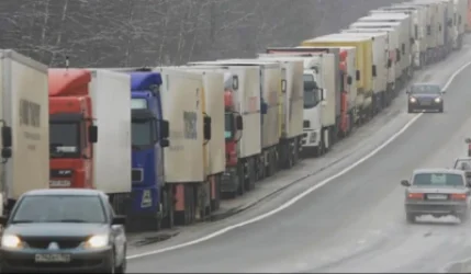 Հայկական բեռնատարները Վերին Լարսն անցնում են ձմռան համար նորմալ արագությամբ. Քերոբյան