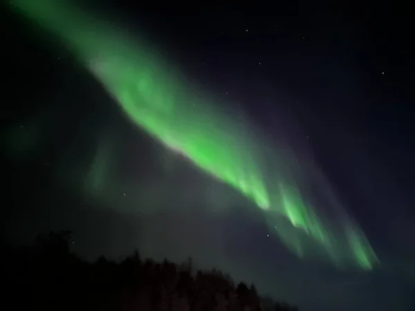 ԼՈՒՍԱՆԿԱՐՆԵՐ.  ՌԴ-ի երկինքը` մագնիսական փոթորկի հետևանքով առաջացած հյուսիսափայլի ժամանակ