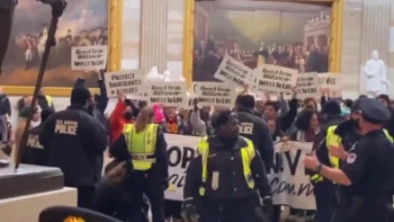 ՏԵՍԱՆՅՈՒԹ. Պաղեստինին աջակցող ակտիվիստները գիշերը կրկին ներխուժել են Կապիտոլիում