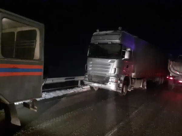 ԼՈՒՍԱՆԿԱՐՆԵՐ. ՀՀ ավտոճանապարհներին կազմակերպվել են առաջնային օգնության կետեր