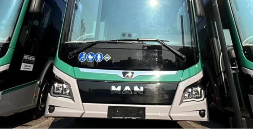 Ինչու են ավտոբուսի վարորդները կանգնել և դադարեցրել երթևեկը․ պարզաբանում