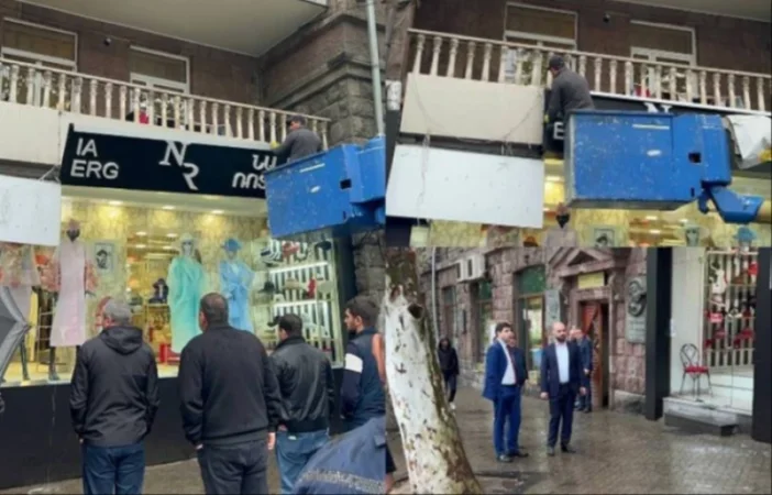 Հայտնի է, թե ինչքան ինքնակամ գովազդ է ապամոնտաժվել Երևանում