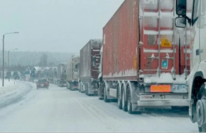 Լարսը փակ է բոլոր մեքենաների համար