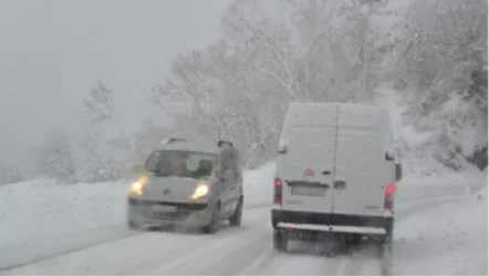 Ջերմուկից Սյունիքի մարզ երթևեկությունը դադարեցվել է. 500-ից ավելի մեքենաներ մնացել են ճանապարհին
