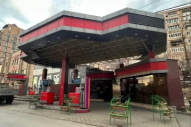 Երևանում դադարեցվել է 2 բենզալցակայանի և 1 նավթամթերքի պահեստարանի գործունեություն