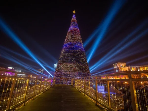 ԱՊՀ երկրների ամենաբարձր տոնածառերները․ Երևանը եռյակում է