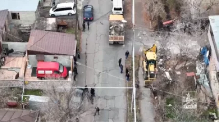 ՏԵՍԱՆՅՈՒԹ. Շենքերի կողքին, մայթերին, կանաչ գոտիներում կառուցված շինություններն ապամոնտաժվում են․ քաղաքապետարան