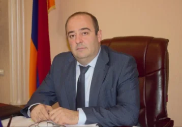 Տղամարդը մտել է շենք, սկսել է գոռալ, հայհոյել․ խոսնակը՝ Ստեփանավանի համայնքապետի կողմից դանակահարության լուրի մասին