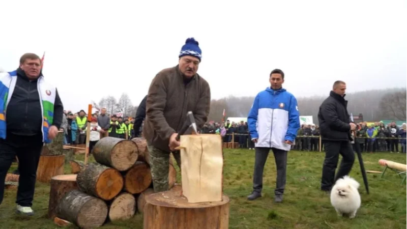 Լուկաշենկոն վնասվածք է ստացել փայտ կտրելու ժամանակ