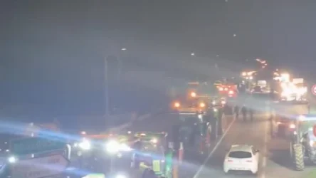 ՏԵՍԱՆՅՈՒԹ․ Ֆրանսիայում 50 տրակտորներ արգելափակել են ատոմակայանի մուտքը