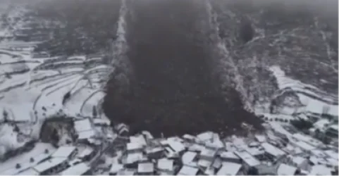 ՏԵՍԱՆՅՈՒԹ․ Սողանք Չինաստանում․ տասնյակ մարդիկ են մնացել ցեխի ու քարերի շերտի տակ