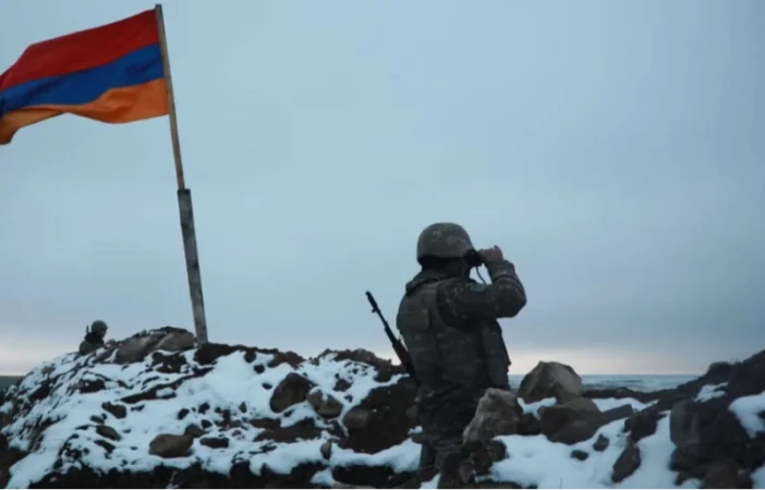 «18-20 տարեկան տղերքն այս սաստիկ բքին, սառնամանիքին սահման են պահում». Կարեն Հովհաննիսյան