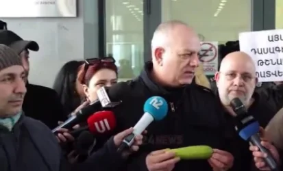 ՏԵՍՆՅՈՒԹ․ «Դդմի՛կ, հեռացիր». ցուցարարները պահանջում են ԿԳՄՍ նախարարի հրաժարականը